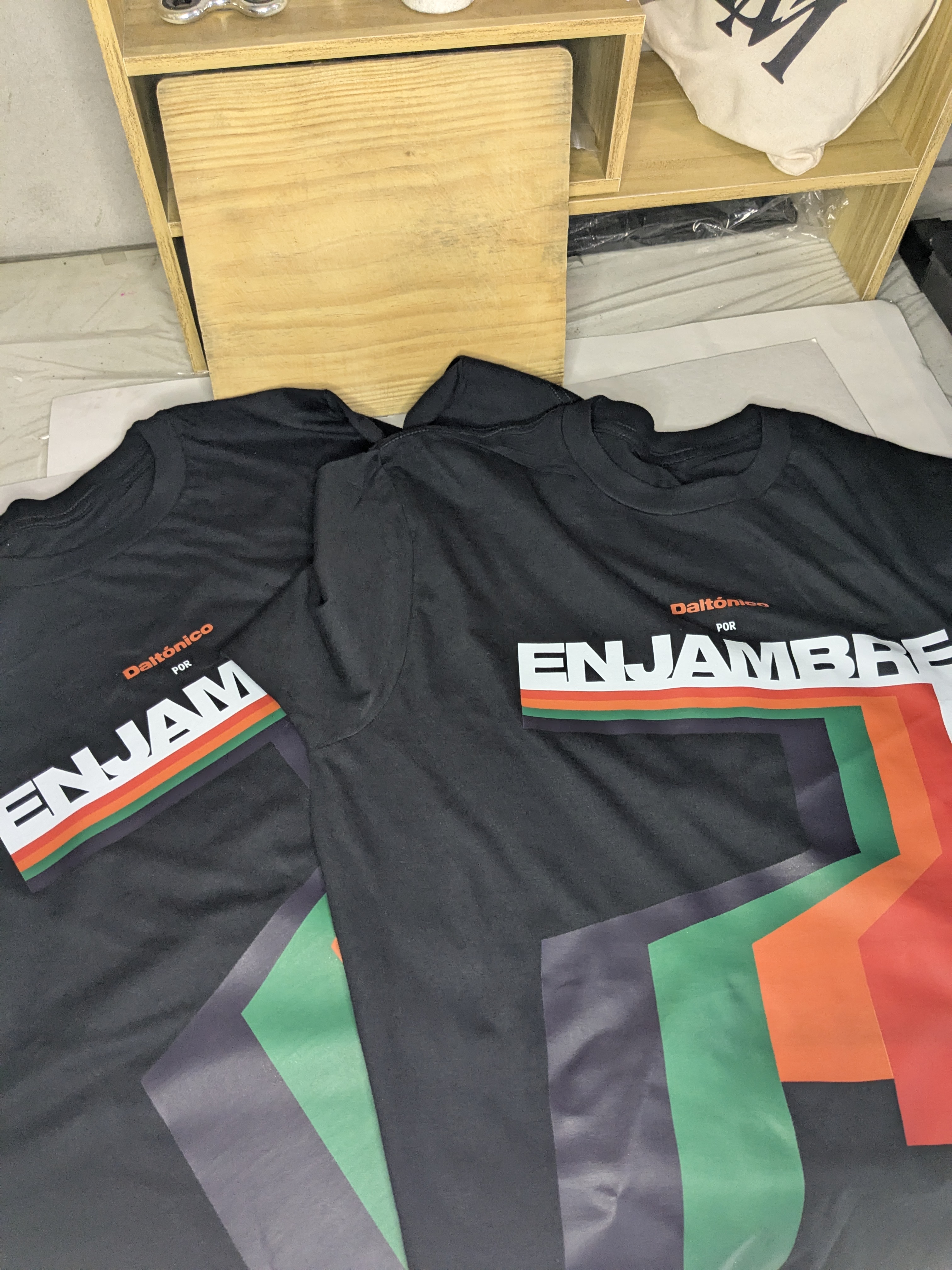 Playera Enjambre