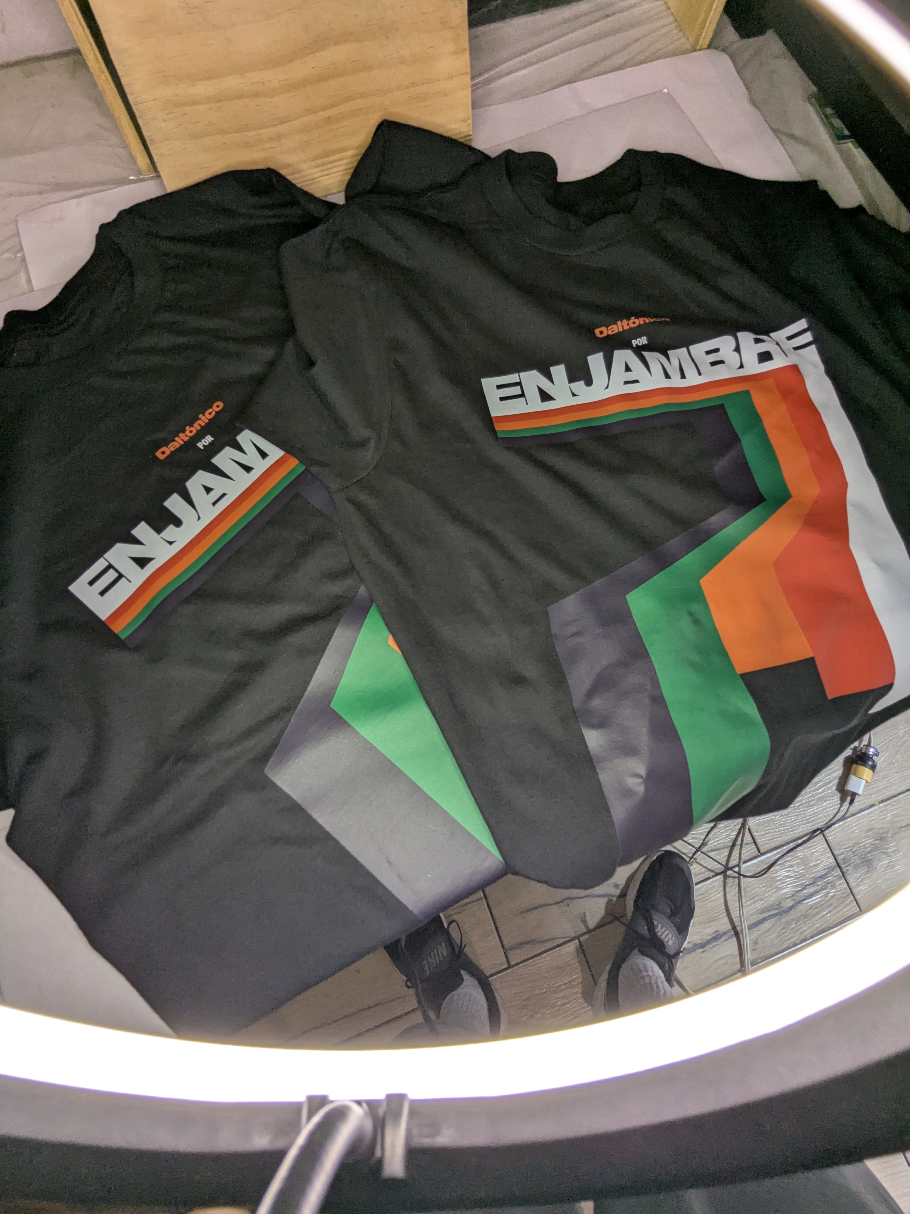 Playera Enjambre 2
